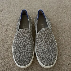 Rothy's Gray and Blue Patterned Slip-On Loafers